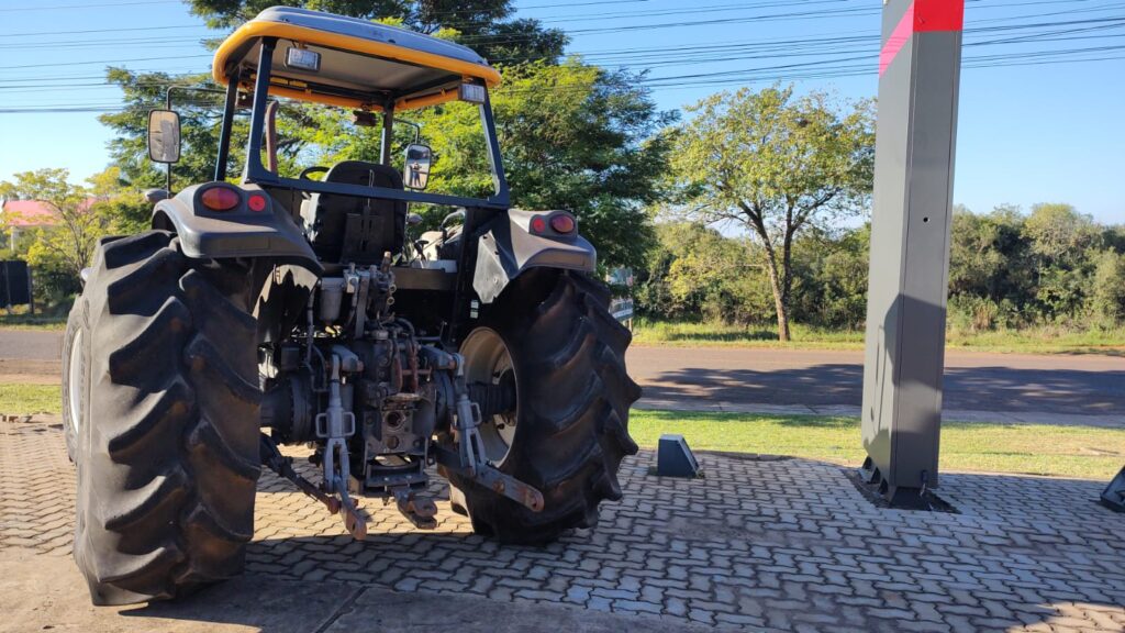 VALTRA BM 125 - FOTO 2